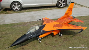 JETLEGEND F-16 1:5  